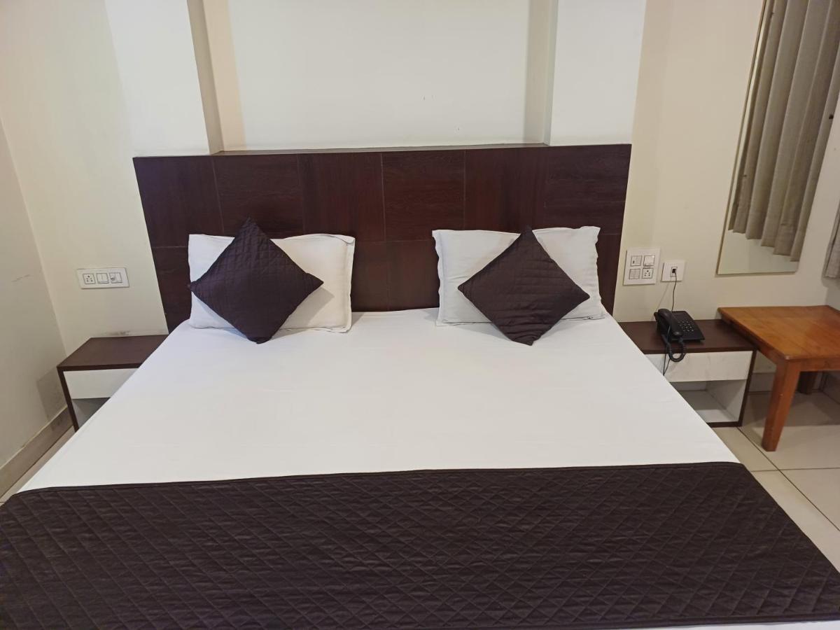 Hotel Rashika Palace Divisione di Divisione di Jaipur Esterno foto